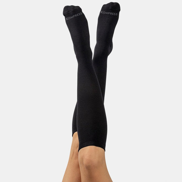 Unisex black graduated compression knee high with Bamboo size 2m